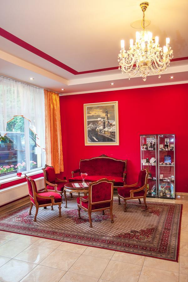 Hotel Savoy Ceske Budejovice Exteriör bild