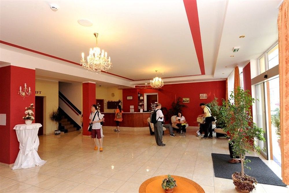 Hotel Savoy Ceske Budejovice Exteriör bild